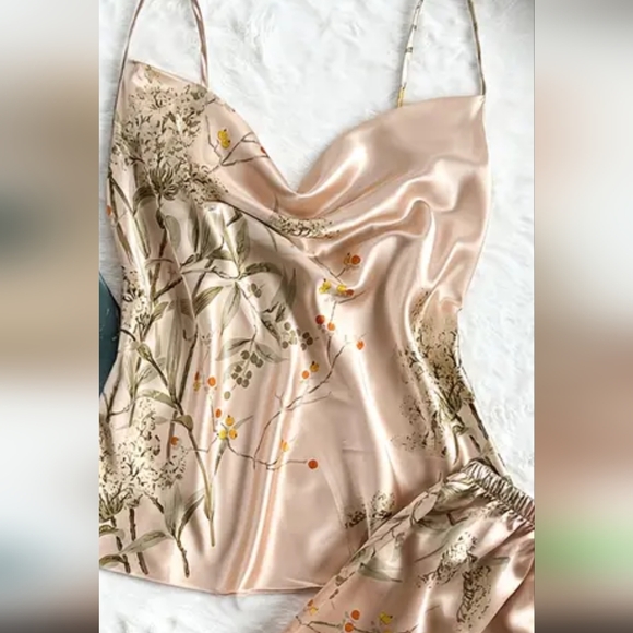 Pajama Set - Picture 2 of 4